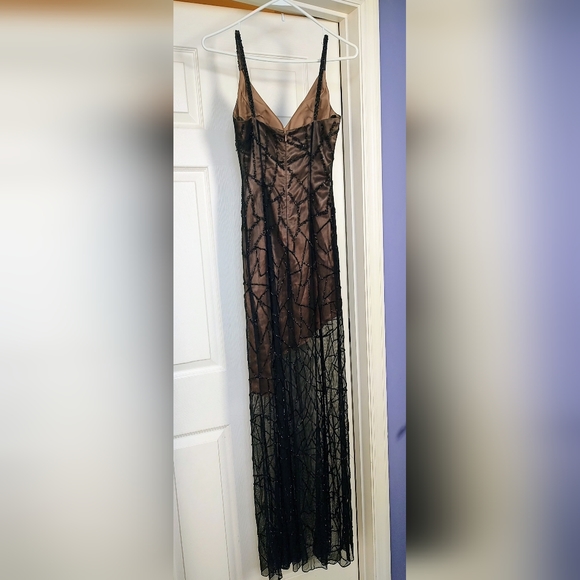 Long, sequined & sheer beautiful black evening dress. - Picture 2 of 2